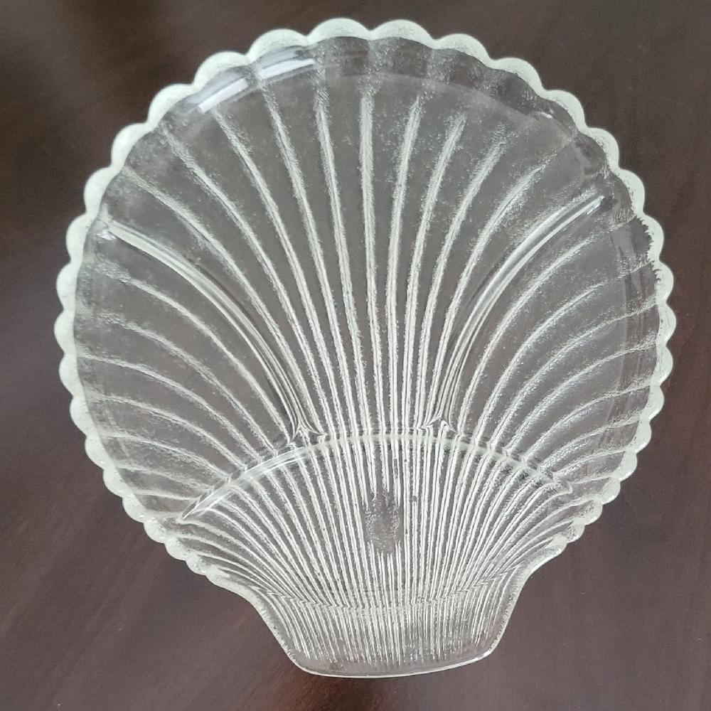 Glass Shell Design Serving Platters - Picture 2 of 2
